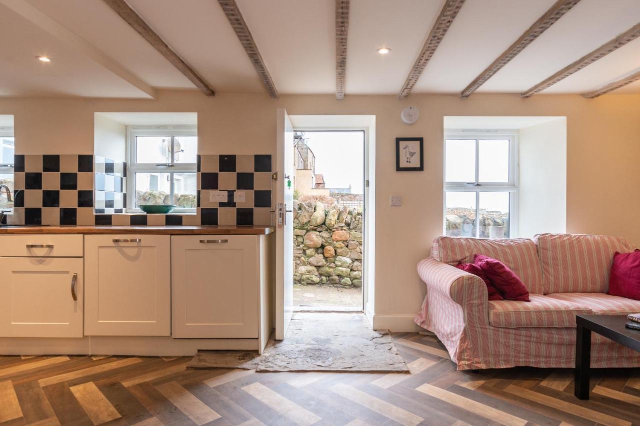 Cosy Cottage Next To The Shoreline In Cellardyke Anstruther Bagian luar foto